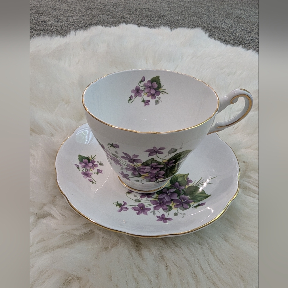 Regency English Bone China Tea Cup & Saucer - Made In England